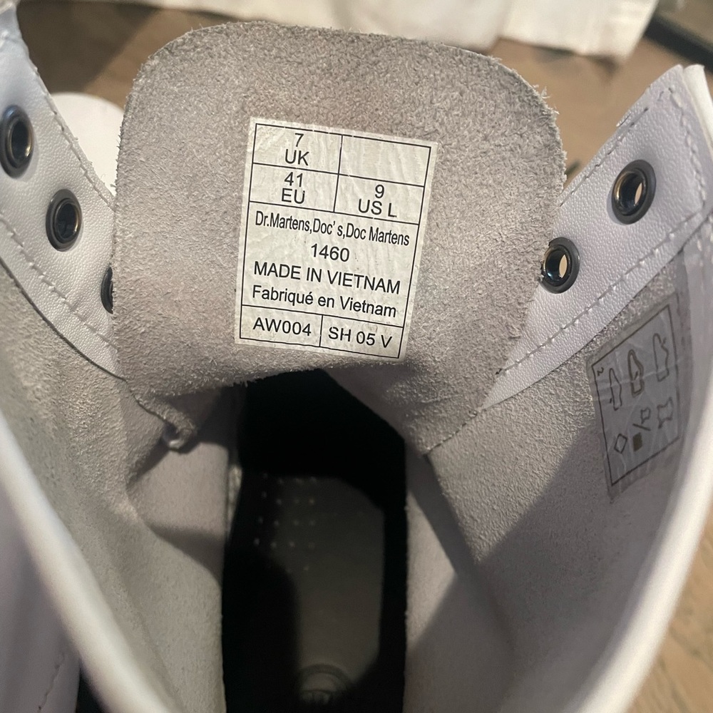 Dr. Martens 1460 Boot - Women's - Picture 6 of 8